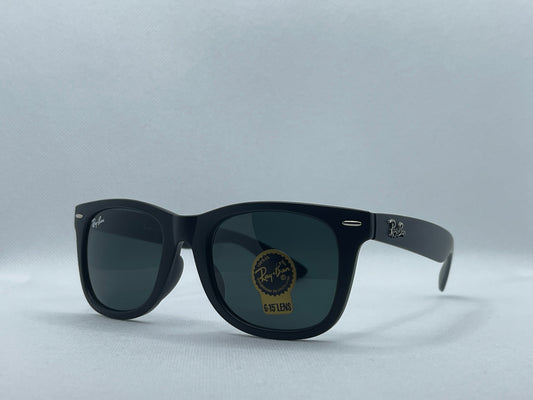 Ray-Ban Wayfarer Sunglasses Black G-15 Lens